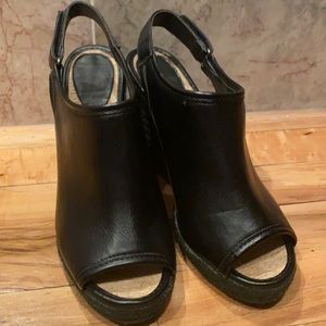 Black wedge sandal size 8